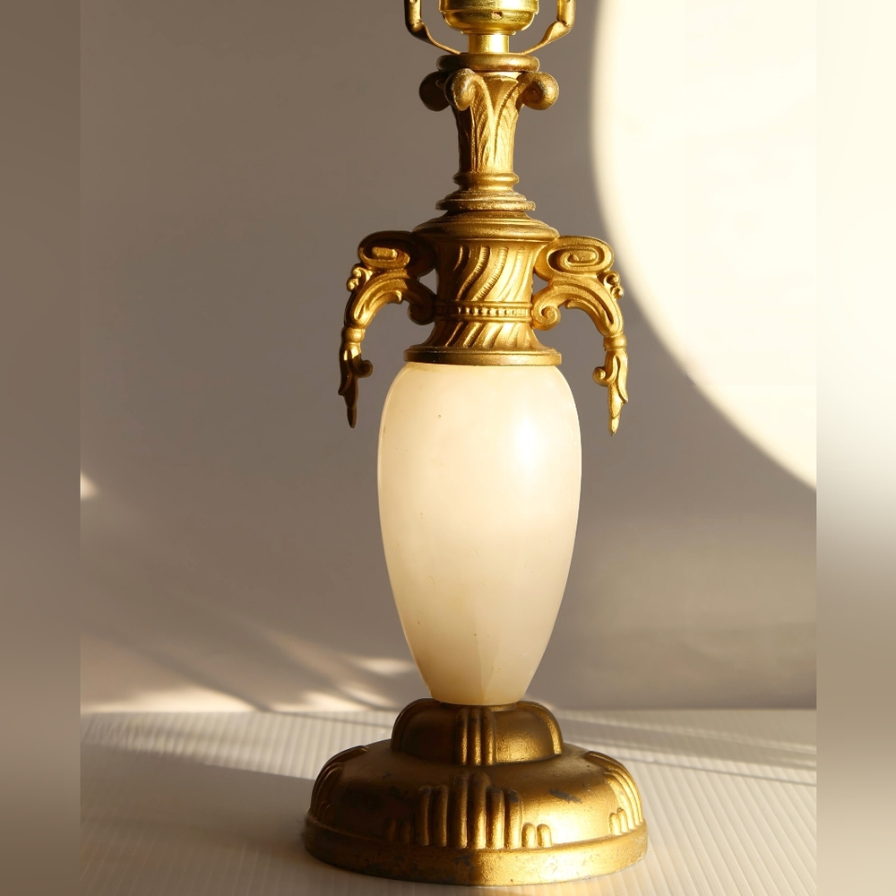 Vintage/Antique Gilt Bronze and Alabaster Base Table Lamp